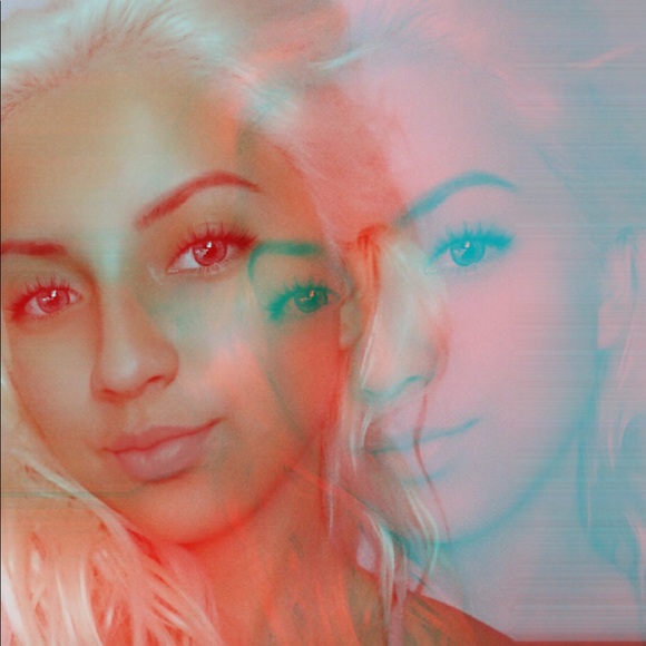 Meet your Posher, Christabel - Picture 2 of 8